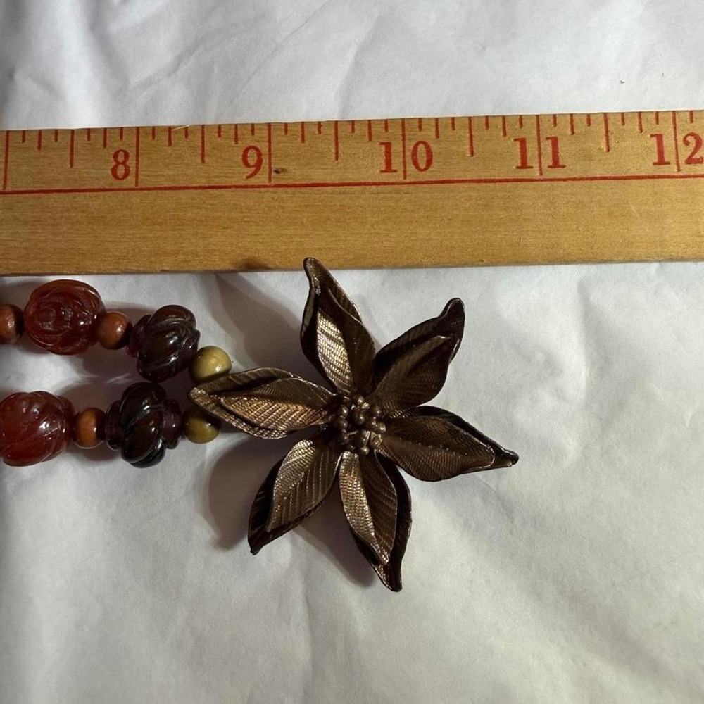 Cookie Lee-Multi-colored beaded necklace with large bronze flower pendant - Picture 8 of 8
